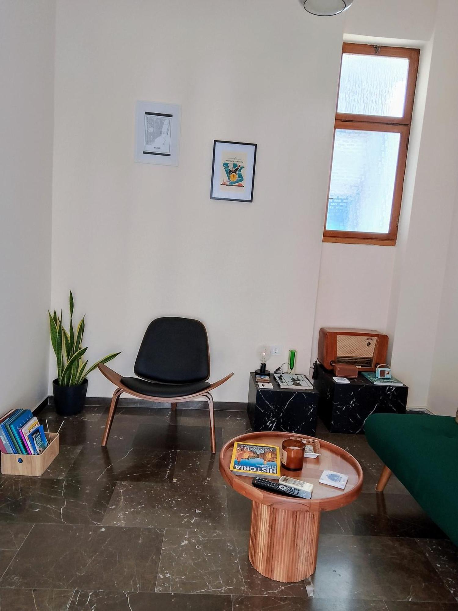 Midcentury Modern Apartment Piraeus